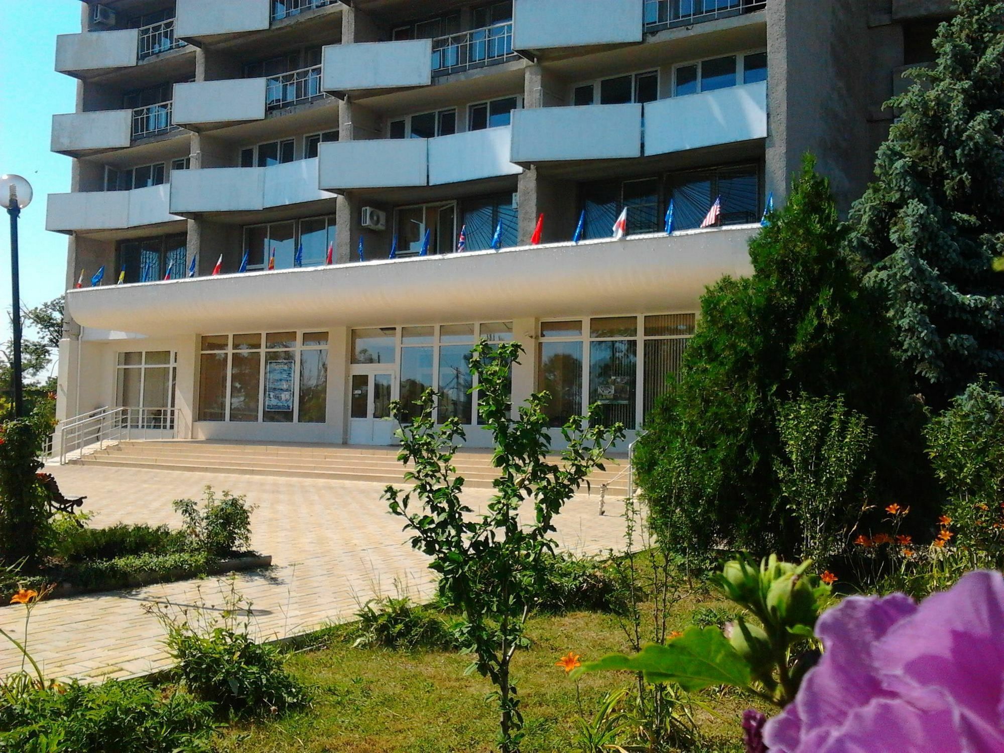 Hotel Mirniy Resort Odessa Extérieur photo